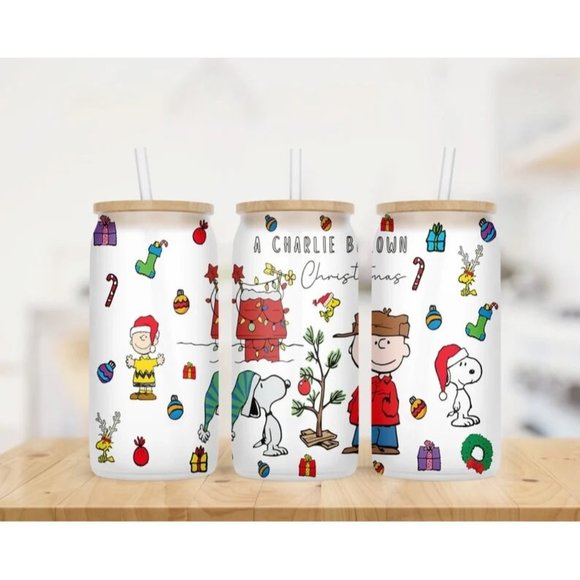A Charlie Brown Christmas Snoopy  16oz Glass Libbey Can Tumbler Clear or Frosted - Picture 1 of 3